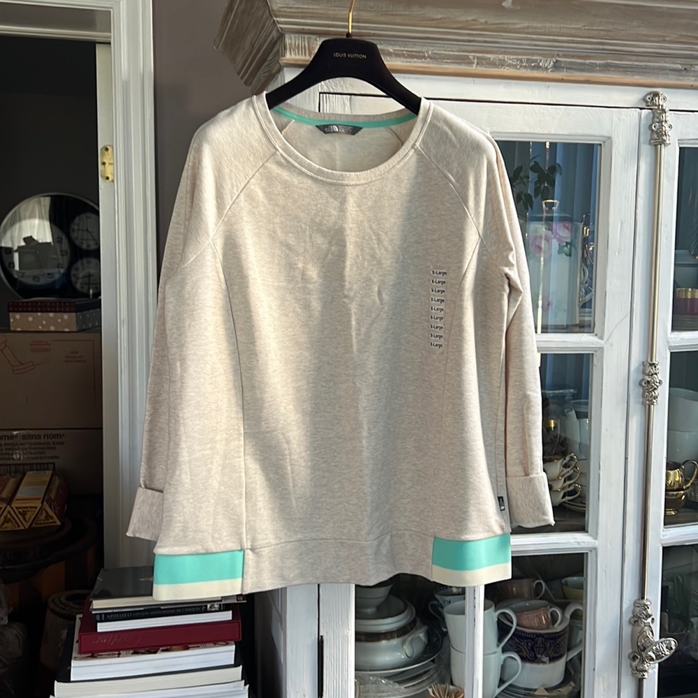 NWOT THE NORTH FACE Crème Sweater, XL